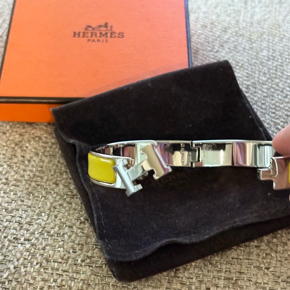 Hermès Yellow Enamel Bracelet - Picture 5 of 8